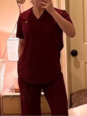 Figs Scrub Top